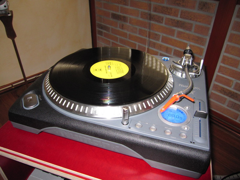 analog-plattenspieler-800-600